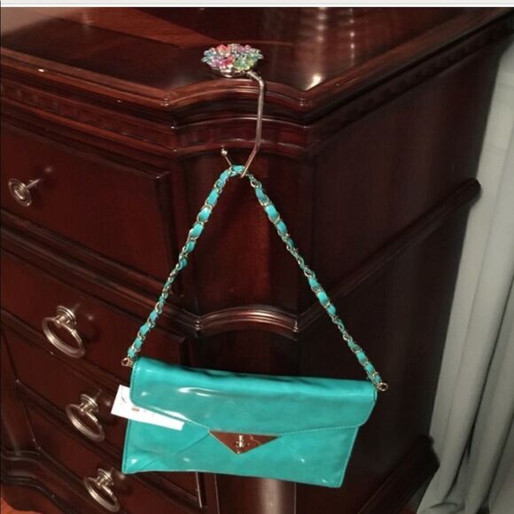 🎉1 hr sale🎉Cache clutch 👛 - Picture 3 of 8